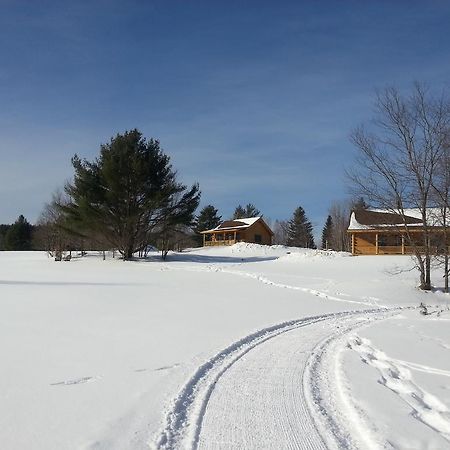 Muddy Moose Hotel Morrisville Exterior photo
